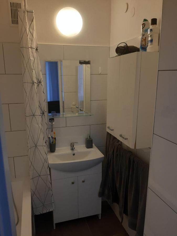 Prague Apartment In Most Near Golf Club, Aqua-Hipo-Autodrom In موست المظهر الخارجي الصورة